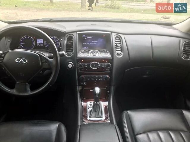 Сірий Інфініті QX50, об'ємом двигуна 3.7 л та пробігом 60 тис. км за 13500 $, фото 6 на Automoto.ua