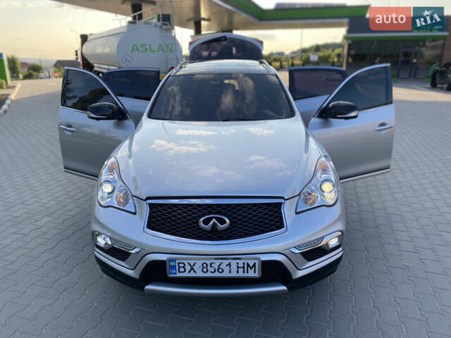 Сірий Інфініті QX50, об'ємом двигуна 3.7 л та пробігом 153 тис. км за 11333 $, фото 37 на Automoto.ua