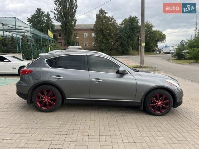 Серый Инфинити QX50, объемом двигателя 3.7 л и пробегом 137 тыс. км за 12300 $, фото 3 на Automoto.ua