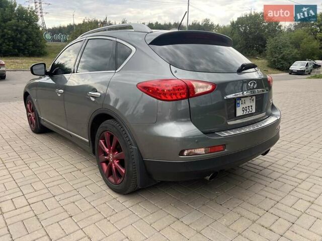 Серый Инфинити QX50, объемом двигателя 3.7 л и пробегом 137 тыс. км за 12300 $, фото 6 на Automoto.ua