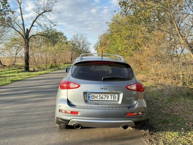 Серый Инфинити QX50, объемом двигателя 3.7 л и пробегом 120 тыс. км за 14900 $, фото 2 на Automoto.ua