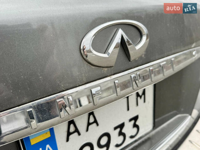 Сірий Інфініті QX50, об'ємом двигуна 3.7 л та пробігом 137 тис. км за 12000 $, фото 13 на Automoto.ua