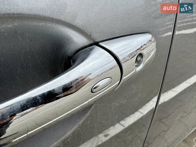 Сірий Інфініті QX50, об'ємом двигуна 3.7 л та пробігом 137 тис. км за 12000 $, фото 20 на Automoto.ua