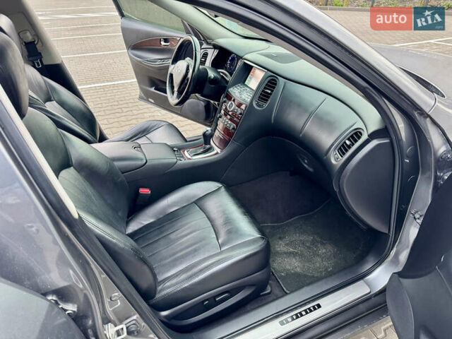 Сірий Інфініті QX50, об'ємом двигуна 3.7 л та пробігом 137 тис. км за 12000 $, фото 50 на Automoto.ua