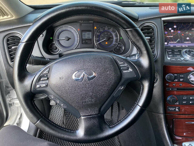 Сірий Інфініті QX50, об'ємом двигуна 3.7 л та пробігом 153 тис. км за 11333 $, фото 43 на Automoto.ua