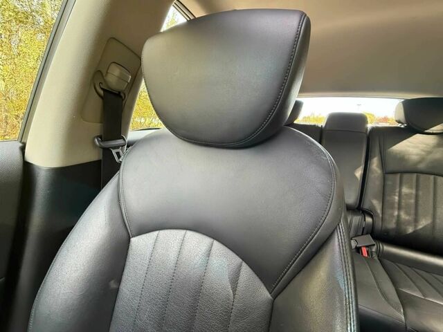 Серый Инфинити QX50, объемом двигателя 3.7 л и пробегом 52 тыс. км за 4800 $, фото 11 на Automoto.ua