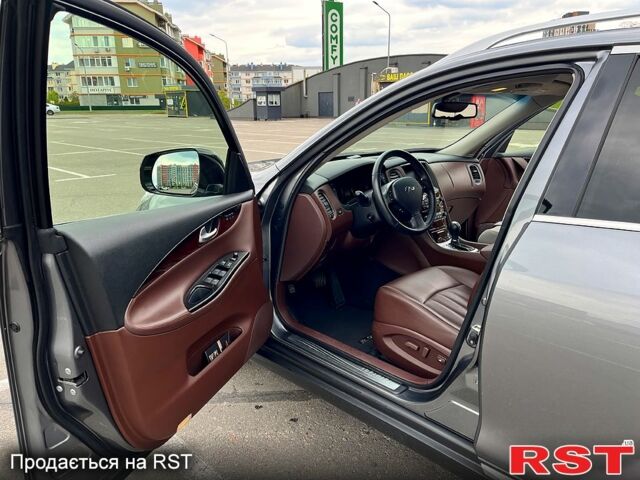 Сірий Інфініті QX50, об'ємом двигуна 2.5 л та пробігом 79 тис. км за 23400 $, фото 4 на Automoto.ua