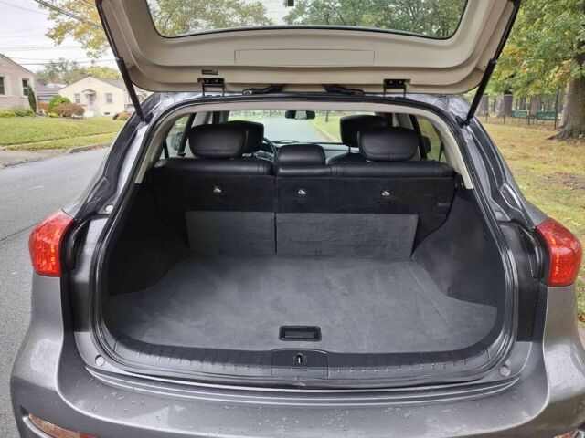 Серый Инфинити QX50, объемом двигателя 3.7 л и пробегом 53 тыс. км за 6000 $, фото 6 на Automoto.ua