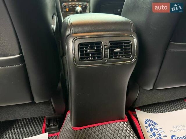 Серый Инфинити QX50, объемом двигателя 3.7 л и пробегом 78 тыс. км за 14900 $, фото 18 на Automoto.ua