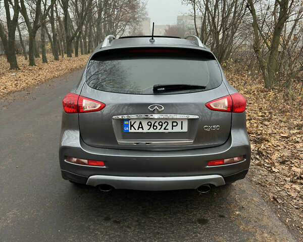 Серый Инфинити QX50, объемом двигателя 3.7 л и пробегом 83 тыс. км за 14000 $, фото 14 на Automoto.ua