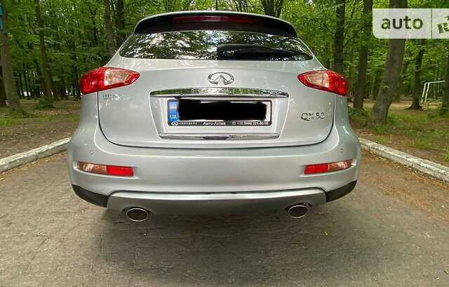 Сірий Інфініті QX50, об'ємом двигуна 3.7 л та пробігом 160 тис. км за 15500 $, фото 6 на Automoto.ua