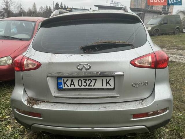 Серый Инфинити QX50, объемом двигателя 3.7 л и пробегом 170 тыс. км за 5600 $, фото 4 на Automoto.ua