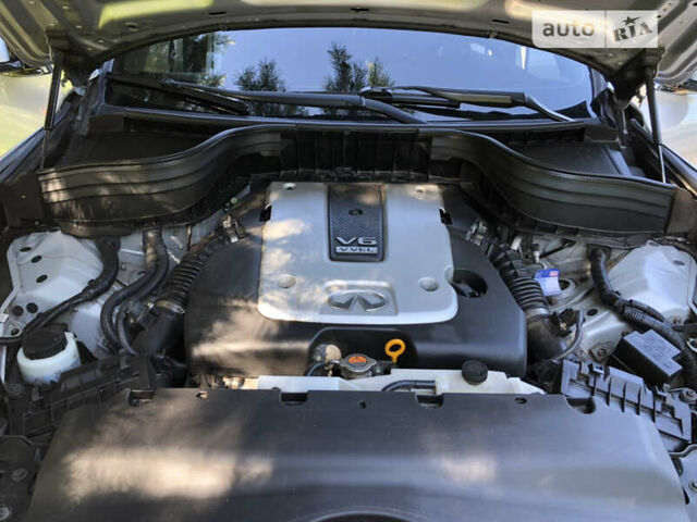 Серый Инфинити QX50, объемом двигателя 3.7 л и пробегом 80 тыс. км за 15950 $, фото 70 на Automoto.ua