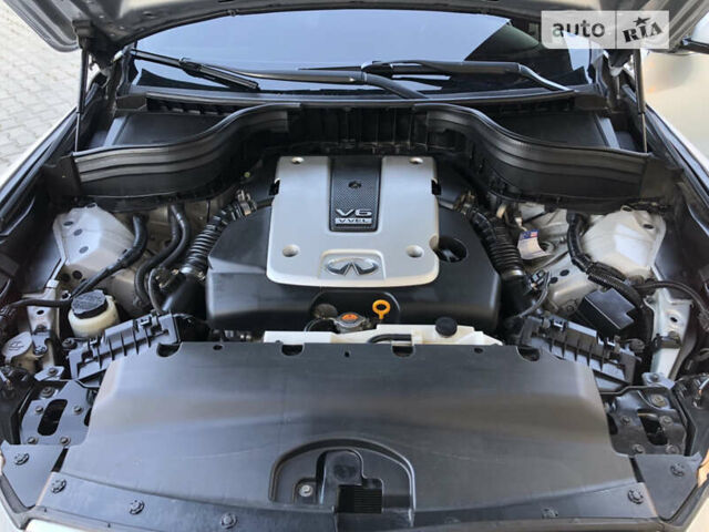 Серый Инфинити QX50, объемом двигателя 3.7 л и пробегом 75 тыс. км за 15500 $, фото 126 на Automoto.ua
