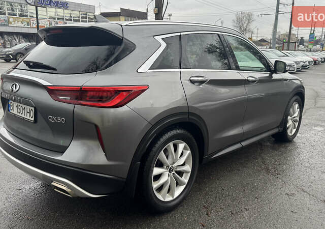 Серый Инфинити QX50, объемом двигателя 2 л и пробегом 80 тыс. км за 18500 $, фото 6 на Automoto.ua