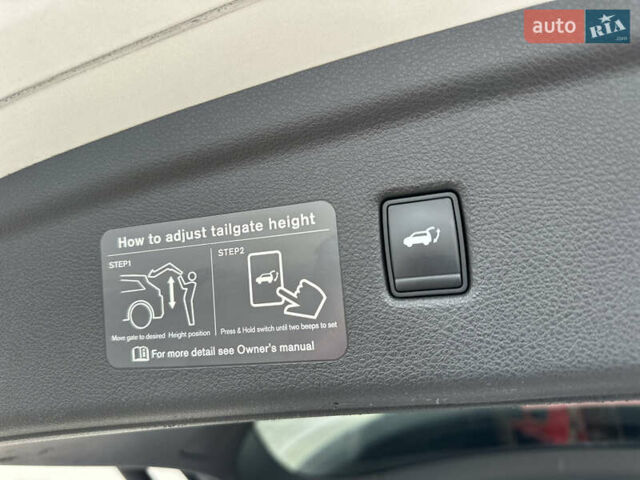 Серый Инфинити QX50, объемом двигателя 2 л и пробегом 67 тыс. км за 22700 $, фото 29 на Automoto.ua