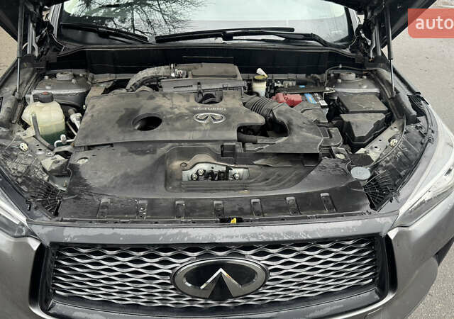 Серый Инфинити QX50, объемом двигателя 2 л и пробегом 80 тыс. км за 18500 $, фото 19 на Automoto.ua