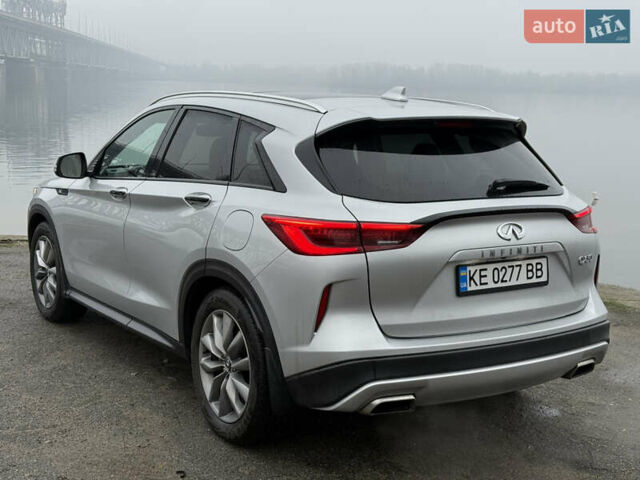 Серый Инфинити QX50, объемом двигателя 1.99 л и пробегом 125 тыс. км за 21999 $, фото 7 на Automoto.ua