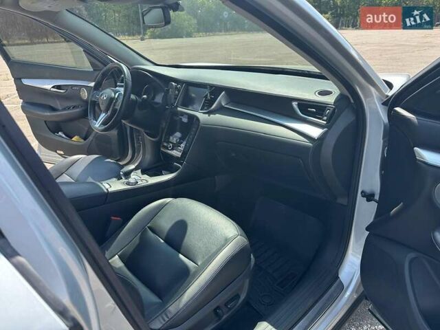 Сірий Інфініті QX50, об'ємом двигуна 2 л та пробігом 52 тис. км за 23000 $, фото 7 на Automoto.ua