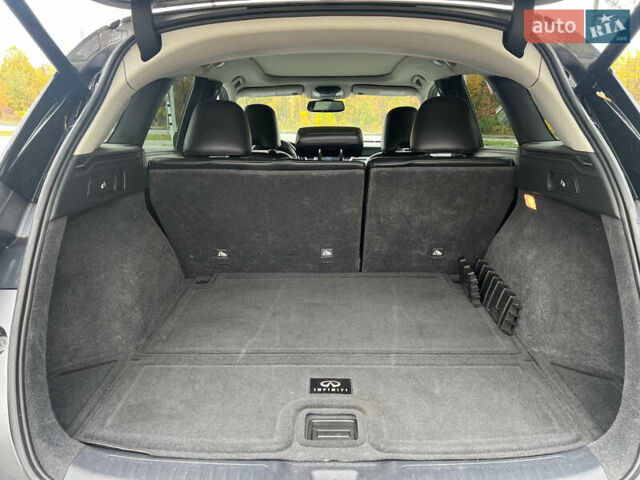 Серый Инфинити QX50, объемом двигателя 2 л и пробегом 80 тыс. км за 19900 $, фото 19 на Automoto.ua