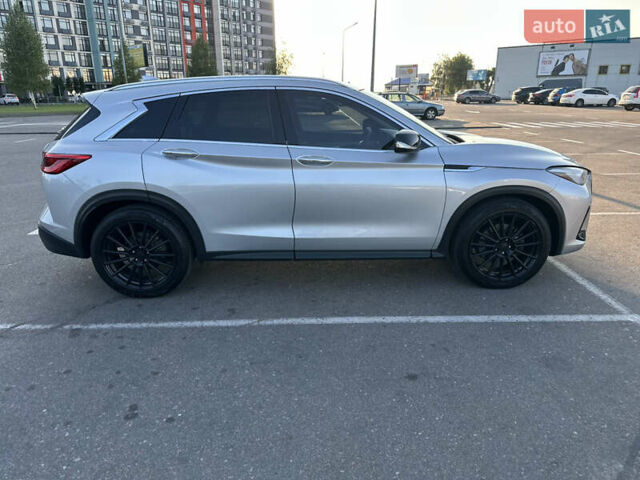 Серый Инфинити QX50, объемом двигателя 2 л и пробегом 86 тыс. км за 27000 $, фото 4 на Automoto.ua