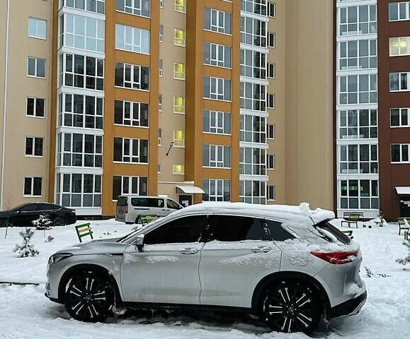 Серый Инфинити QX50, объемом двигателя 2 л и пробегом 88 тыс. км за 18000 $, фото 14 на Automoto.ua