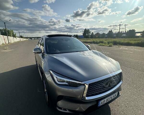 Серый Инфинити QX50, объемом двигателя 2 л и пробегом 117 тыс. км за 23900 $, фото 1 на Automoto.ua