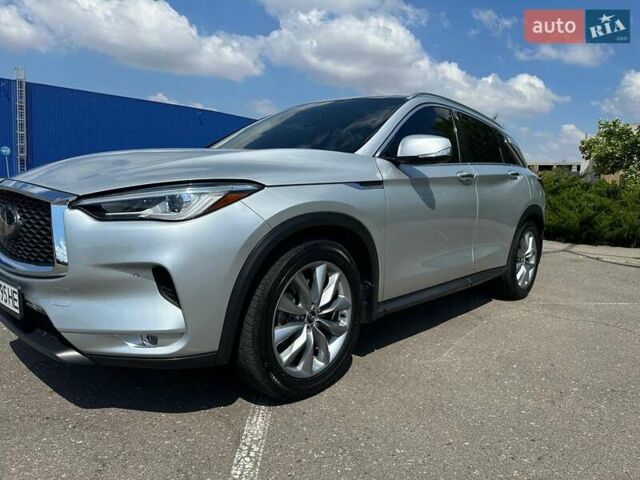 Сірий Інфініті QX50, об'ємом двигуна 2 л та пробігом 52 тис. км за 23000 $, фото 2 на Automoto.ua