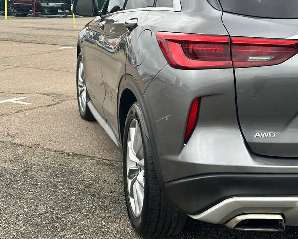 Серый Инфинити QX50, объемом двигателя 2 л и пробегом 177 тыс. км за 17999 $, фото 4 на Automoto.ua