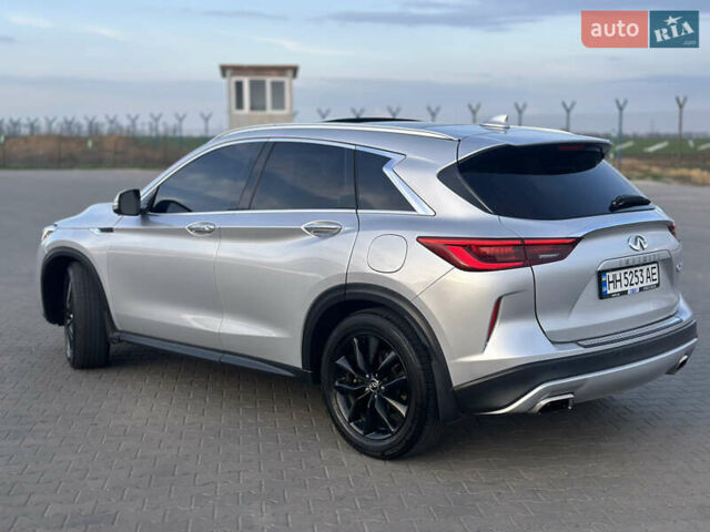 Серый Инфинити QX50, объемом двигателя 2 л и пробегом 67 тыс. км за 22700 $, фото 4 на Automoto.ua