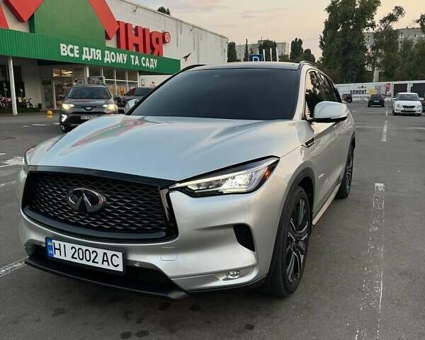Серый Инфинити QX50, объемом двигателя 2 л и пробегом 88 тыс. км за 18000 $, фото 3 на Automoto.ua