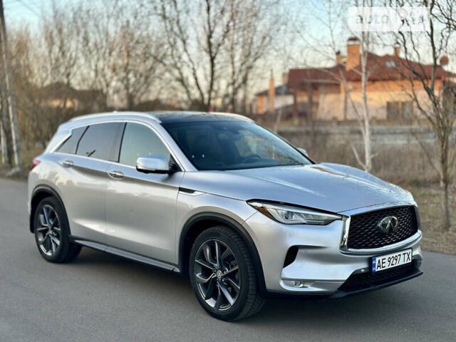 Сірий Інфініті QX50, об'ємом двигуна 2 л та пробігом 60 тис. км за 23000 $, фото 2 на Automoto.ua