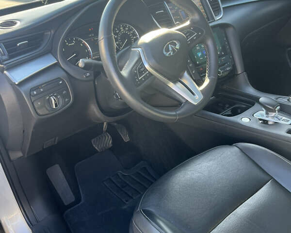 Серый Инфинити QX50, объемом двигателя 2 л и пробегом 48 тыс. км за 21300 $, фото 6 на Automoto.ua