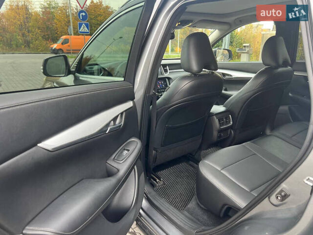 Серый Инфинити QX50, объемом двигателя 2 л и пробегом 80 тыс. км за 19900 $, фото 8 на Automoto.ua