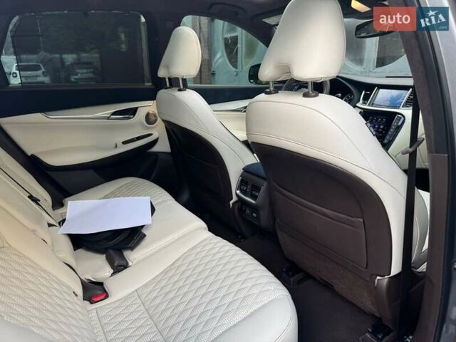 Серый Инфинити QX50, объемом двигателя 2 л и пробегом 113 тыс. км за 26000 $, фото 21 на Automoto.ua