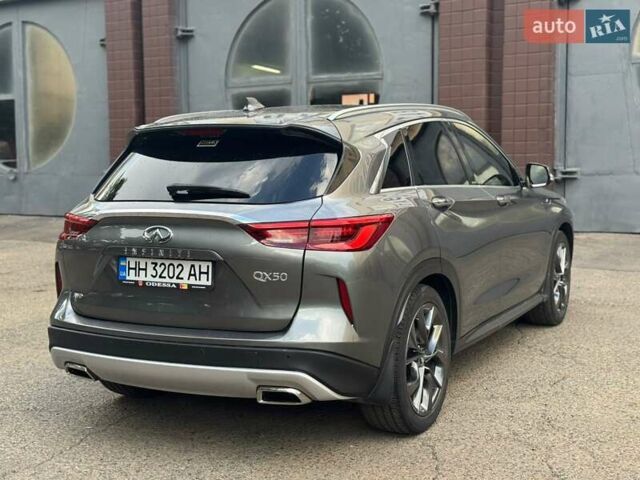 Серый Инфинити QX50, объемом двигателя 2 л и пробегом 113 тыс. км за 26000 $, фото 10 на Automoto.ua