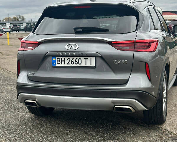 Серый Инфинити QX50, объемом двигателя 2 л и пробегом 177 тыс. км за 17999 $, фото 5 на Automoto.ua