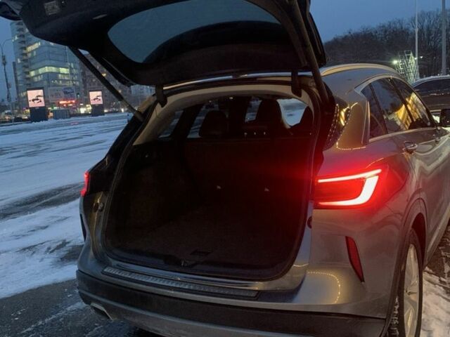 Серый Инфинити QX50, объемом двигателя 2 л и пробегом 3 тыс. км за 18500 $, фото 3 на Automoto.ua