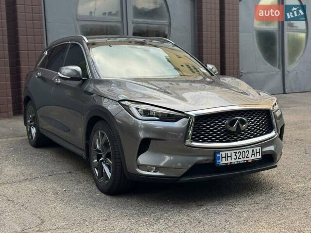 Серый Инфинити QX50, объемом двигателя 2 л и пробегом 113 тыс. км за 26000 $, фото 3 на Automoto.ua