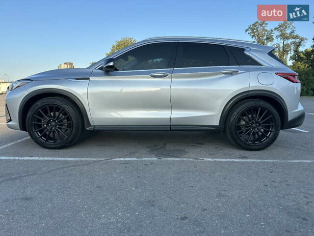 Серый Инфинити QX50, объемом двигателя 2 л и пробегом 86 тыс. км за 27000 $, фото 10 на Automoto.ua