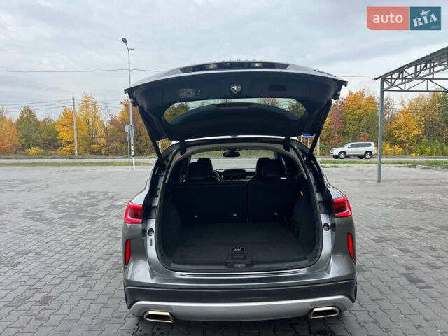 Серый Инфинити QX50, объемом двигателя 2 л и пробегом 80 тыс. км за 19900 $, фото 18 на Automoto.ua