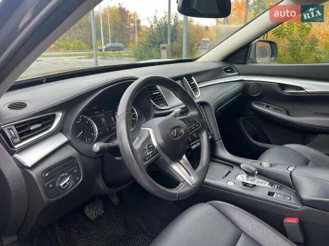 Серый Инфинити QX50, объемом двигателя 2 л и пробегом 80 тыс. км за 19900 $, фото 15 на Automoto.ua