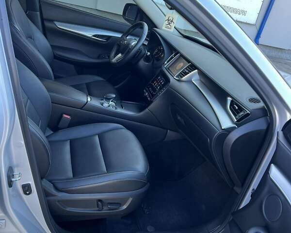 Сірий Інфініті QX50, об'ємом двигуна 2 л та пробігом 220 тис. км за 19999 $, фото 19 на Automoto.ua