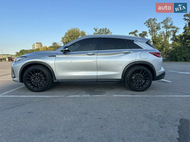 Серый Инфинити QX50, объемом двигателя 2 л и пробегом 86 тыс. км за 27000 $, фото 3 на Automoto.ua