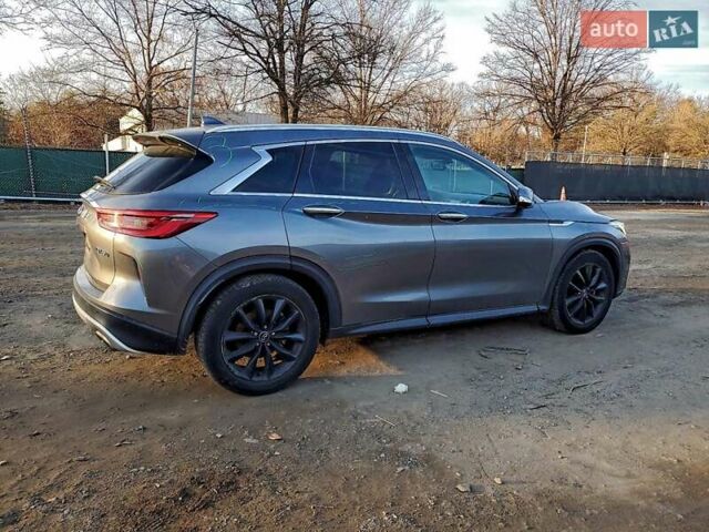 Серый Инфинити QX50, объемом двигателя 2 л и пробегом 90 тыс. км за 5600 $, фото 2 на Automoto.ua