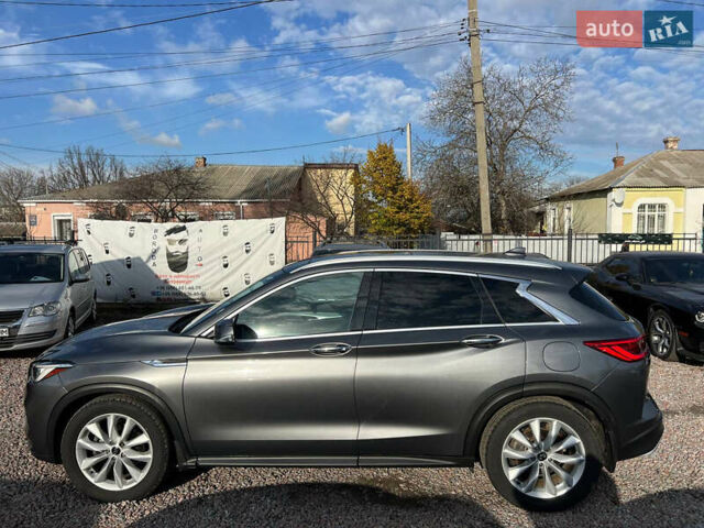 Серый Инфинити QX50, объемом двигателя 2 л и пробегом 80 тыс. км за 19500 $, фото 3 на Automoto.ua
