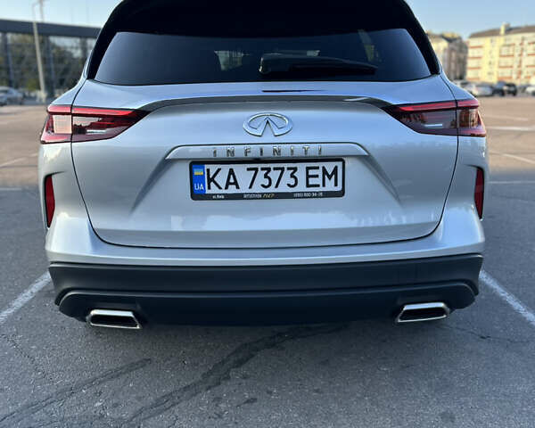Серый Инфинити QX50, объемом двигателя 2 л и пробегом 86 тыс. км за 27000 $, фото 5 на Automoto.ua