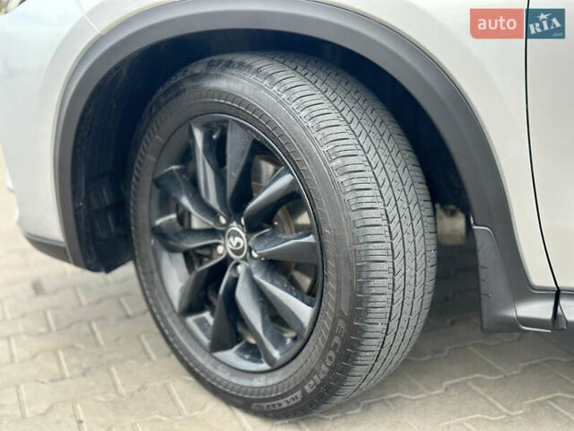 Серый Инфинити QX50, объемом двигателя 2 л и пробегом 67 тыс. км за 22700 $, фото 17 на Automoto.ua