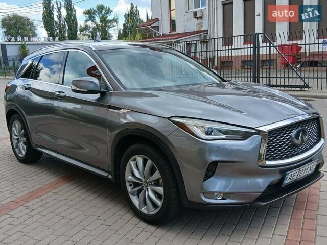 Серый Инфинити QX50, объемом двигателя 2 л и пробегом 71 тыс. км за 19900 $, фото 4 на Automoto.ua