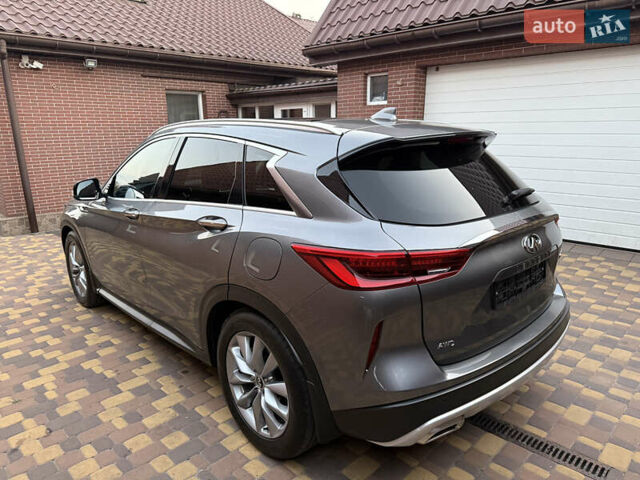 Сірий Інфініті QX50, об'ємом двигуна 2 л та пробігом 51 тис. км за 35999 $, фото 40 на Automoto.ua